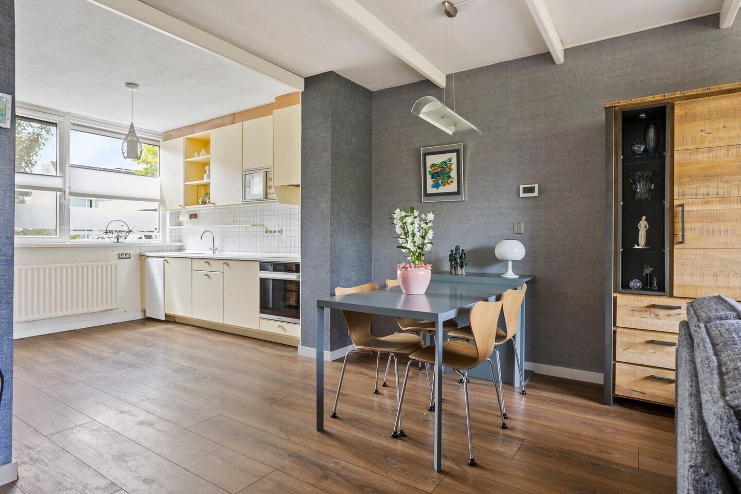 Tussenwoning te koop: Doornenburg 25, Leidschendam