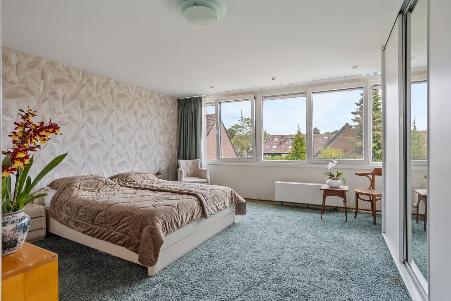 Tussenwoning te koop: Doornenburg 25, Leidschendam
