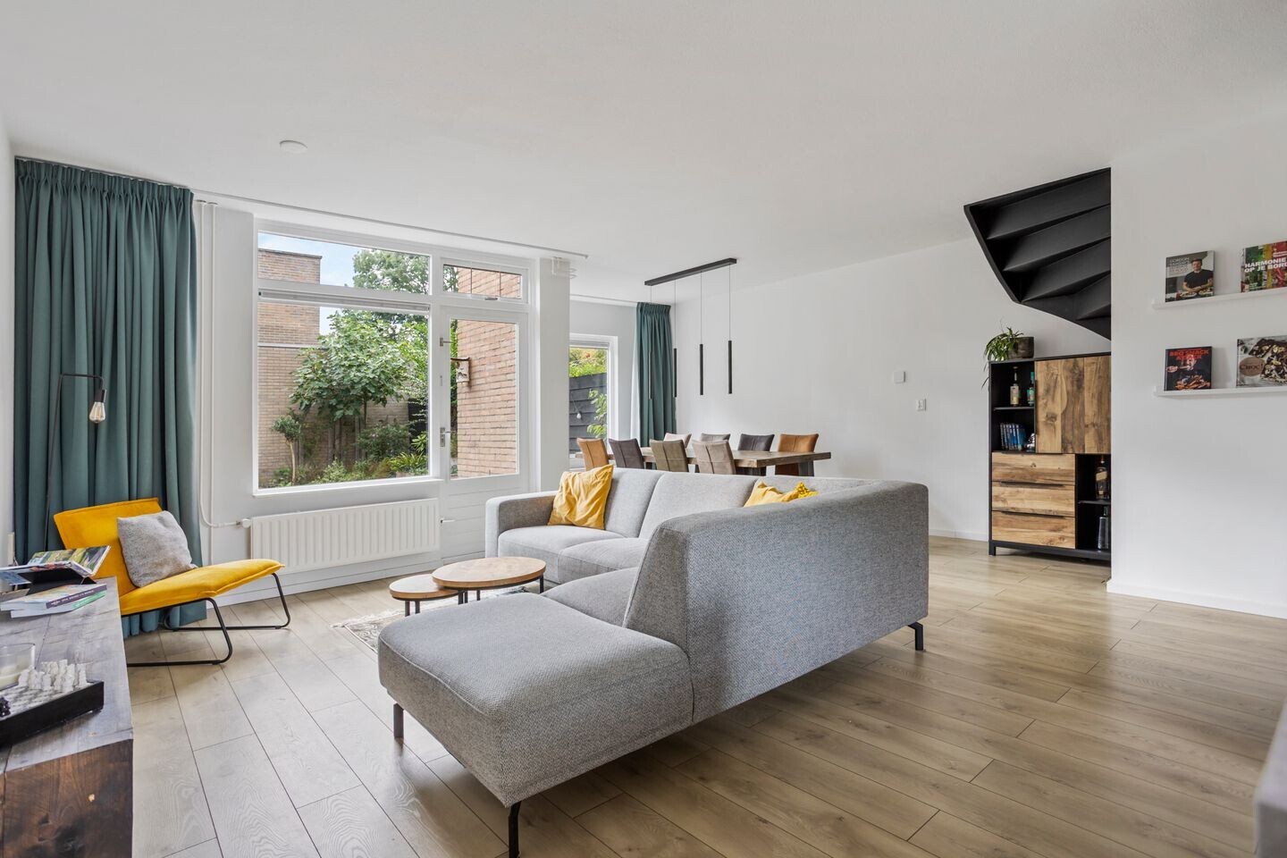 Tussenwoning te koop: Wildenborch 32, Leidschendam