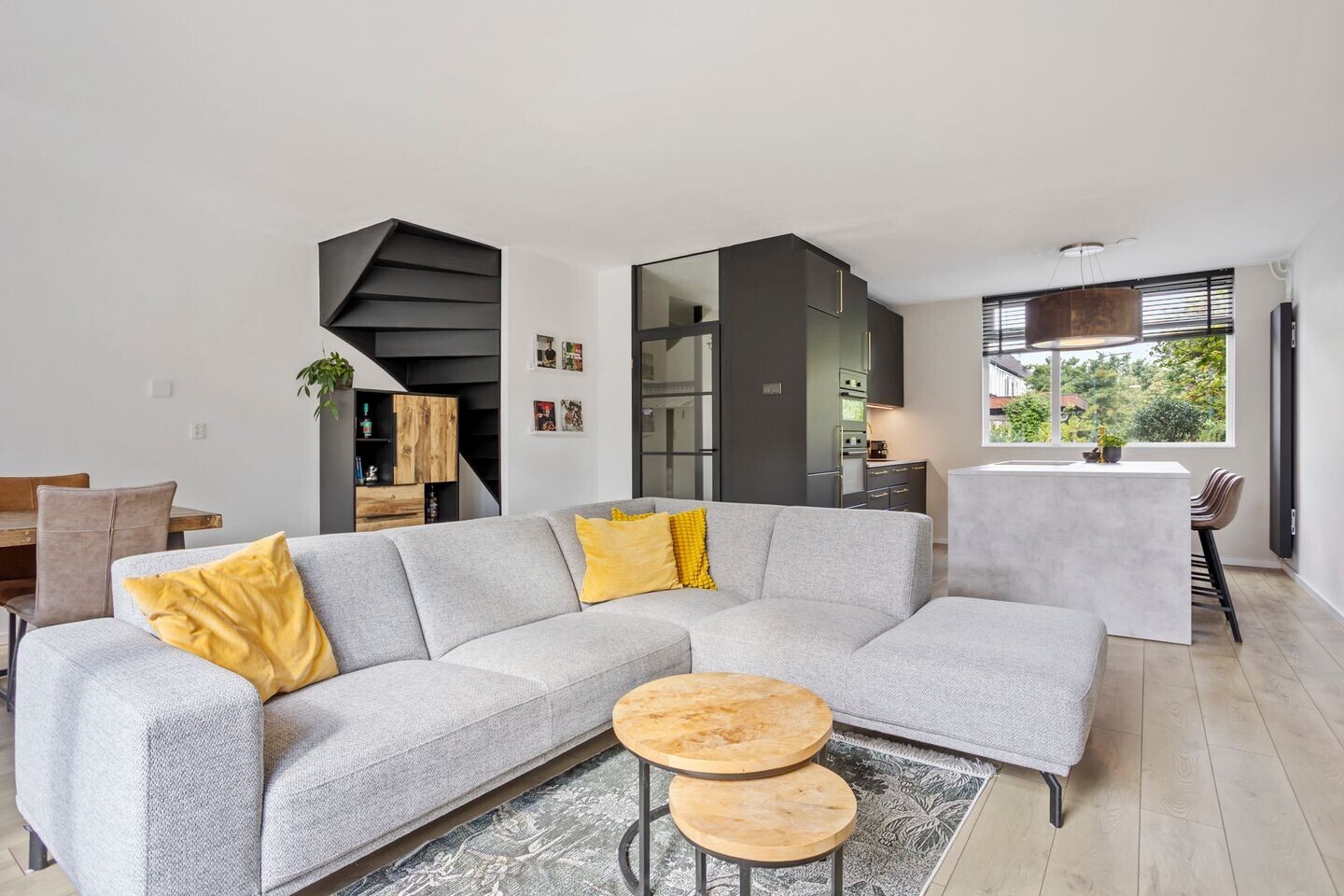 Tussenwoning te koop: Wildenborch 32, Leidschendam