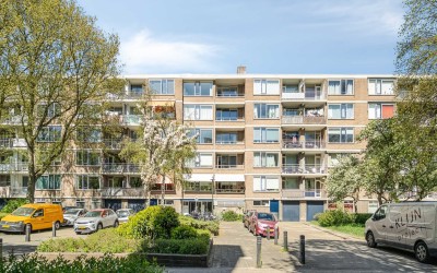 Burgemeester Caan van Necklaan 326