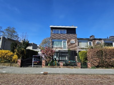 Prins Bernhardlaan 1