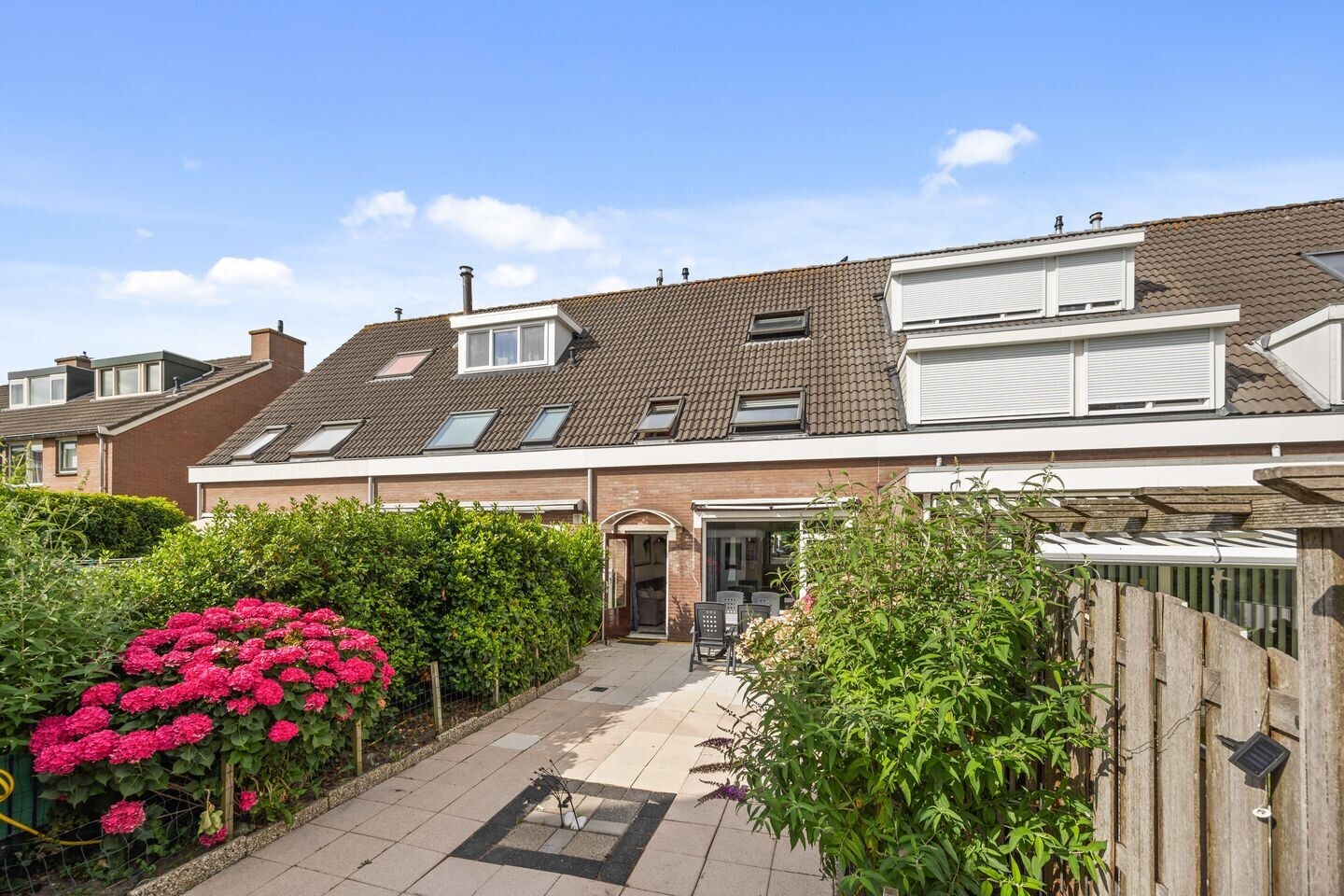 Tussenwoning te koop: Duinmeierij 75, Leidschendam