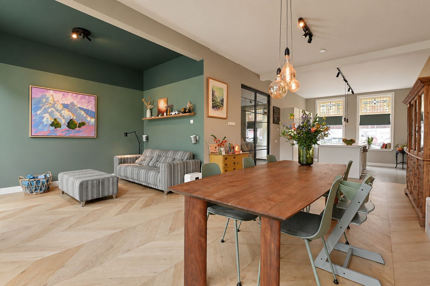 Tussenwoning te koop: Damlaan 37, Leidschendam