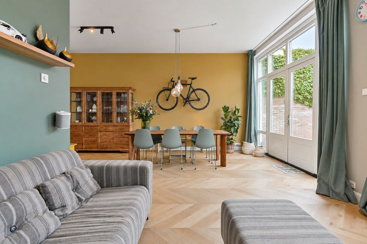 Tussenwoning te koop: Damlaan 37, Leidschendam