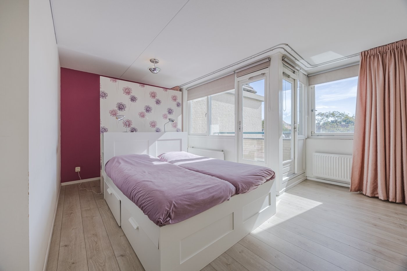 Tussenwoning te koop: Dokter Perquinstraat 40, Leidschendam