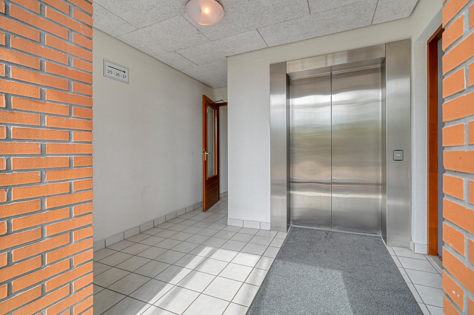 Appartement te koop: Dokter Van Ledestraat 25, Leidschendam