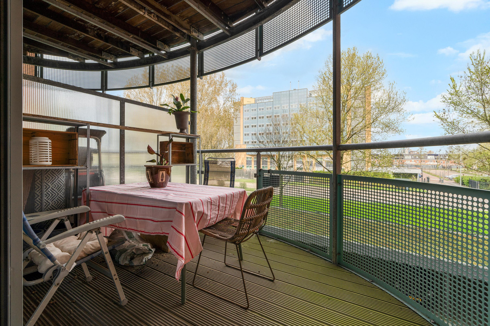 Appartement te koop: Dokter Van Ledestraat 25, Leidschendam