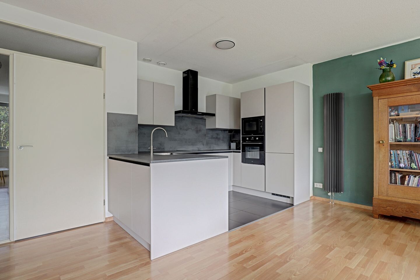 Appartement te koop: Dokter Van Ledestraat 45, Leidschendam