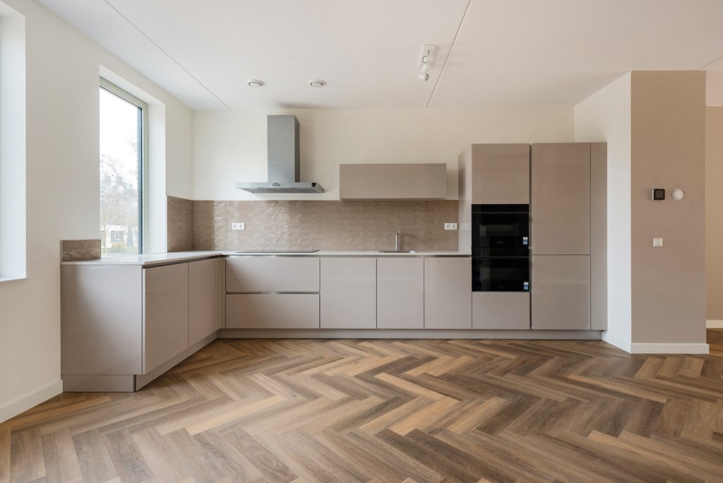 Tussenwoning te huur: Schoorlaan 4, Leidschendam
