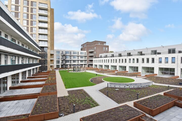 Tussenwoning te koop: Landscheidingstraat 18, Leidschendam