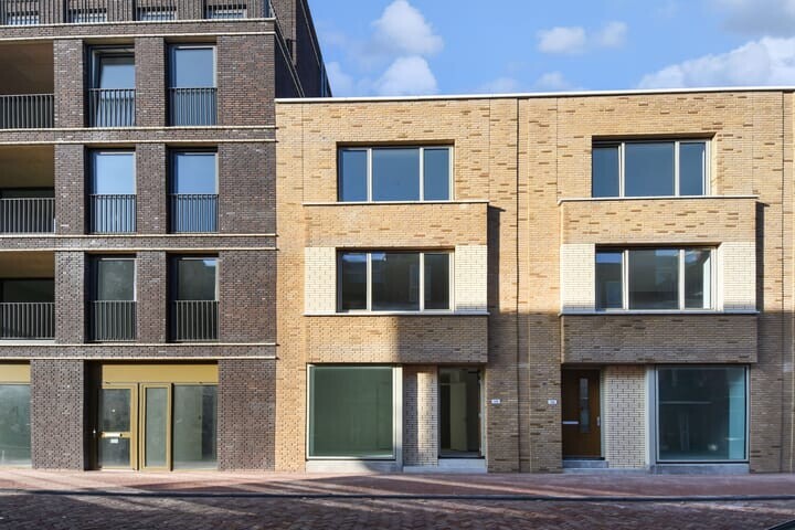 Tussenwoning te koop: Landscheidingstraat 18, Leidschendam