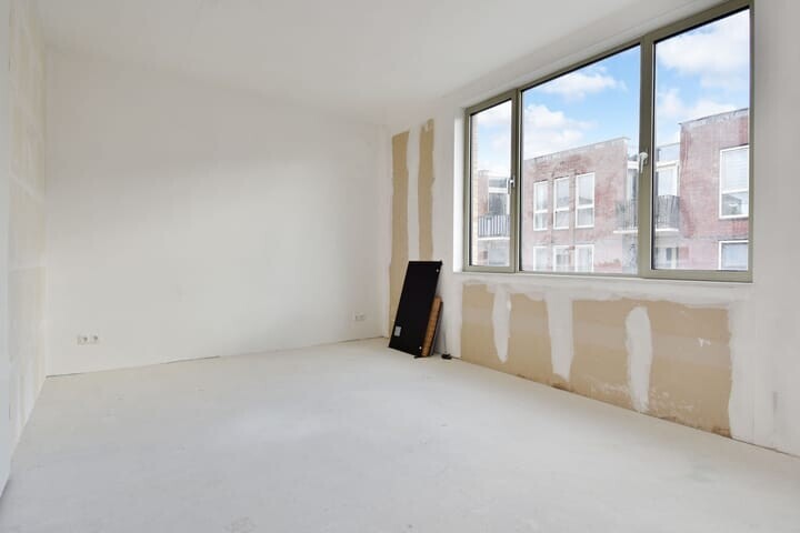 Tussenwoning te koop: Landscheidingstraat 18, Leidschendam