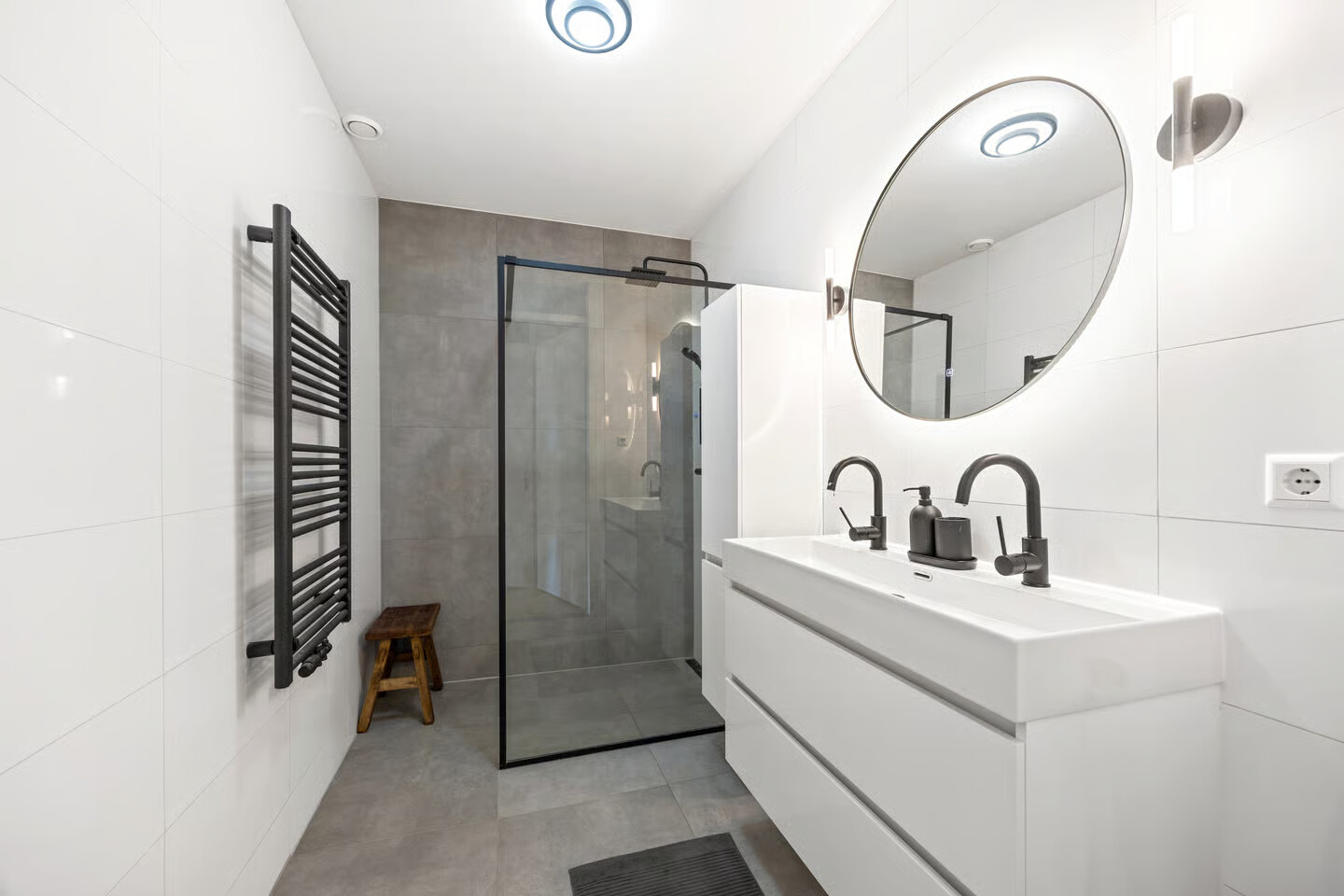 Tussenwoning te koop: Zaagmolenstraat 63, Leidschendam