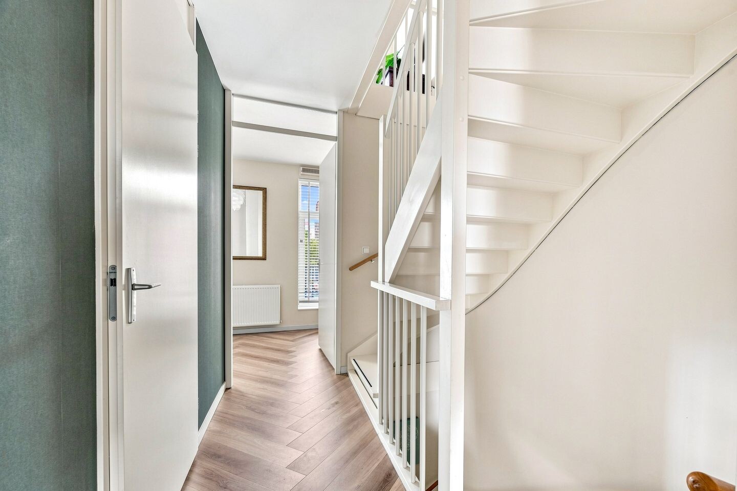 Tussenwoning te koop: Zaagmolenstraat 63, Leidschendam