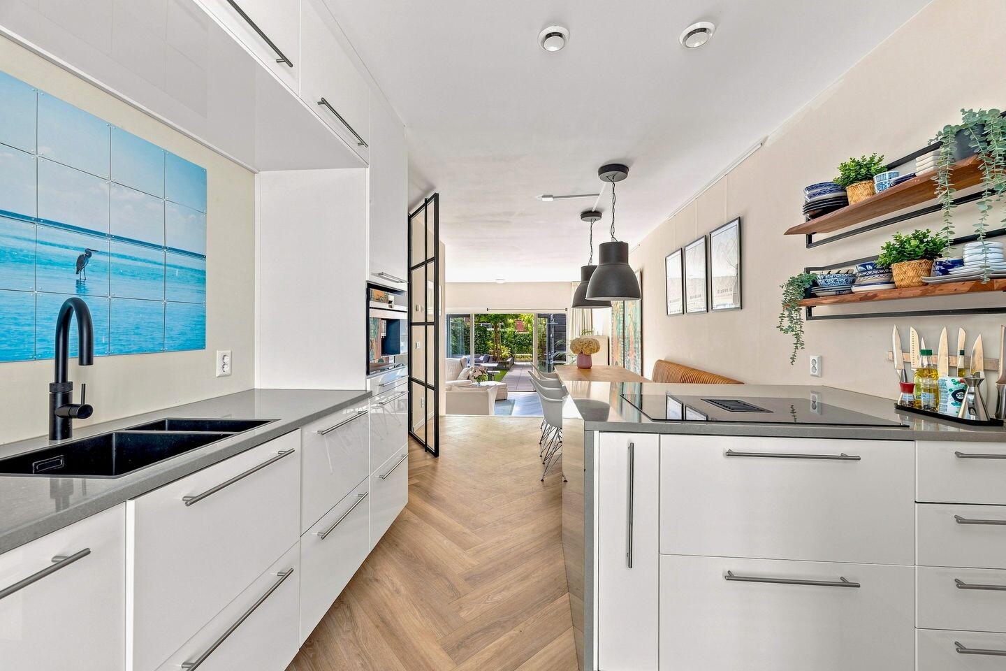 Tussenwoning te koop: Zaagmolenstraat 63, Leidschendam