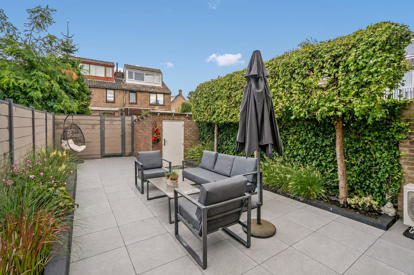 Tussenwoning te koop: Cortenaerstraat 4, Leidschendam