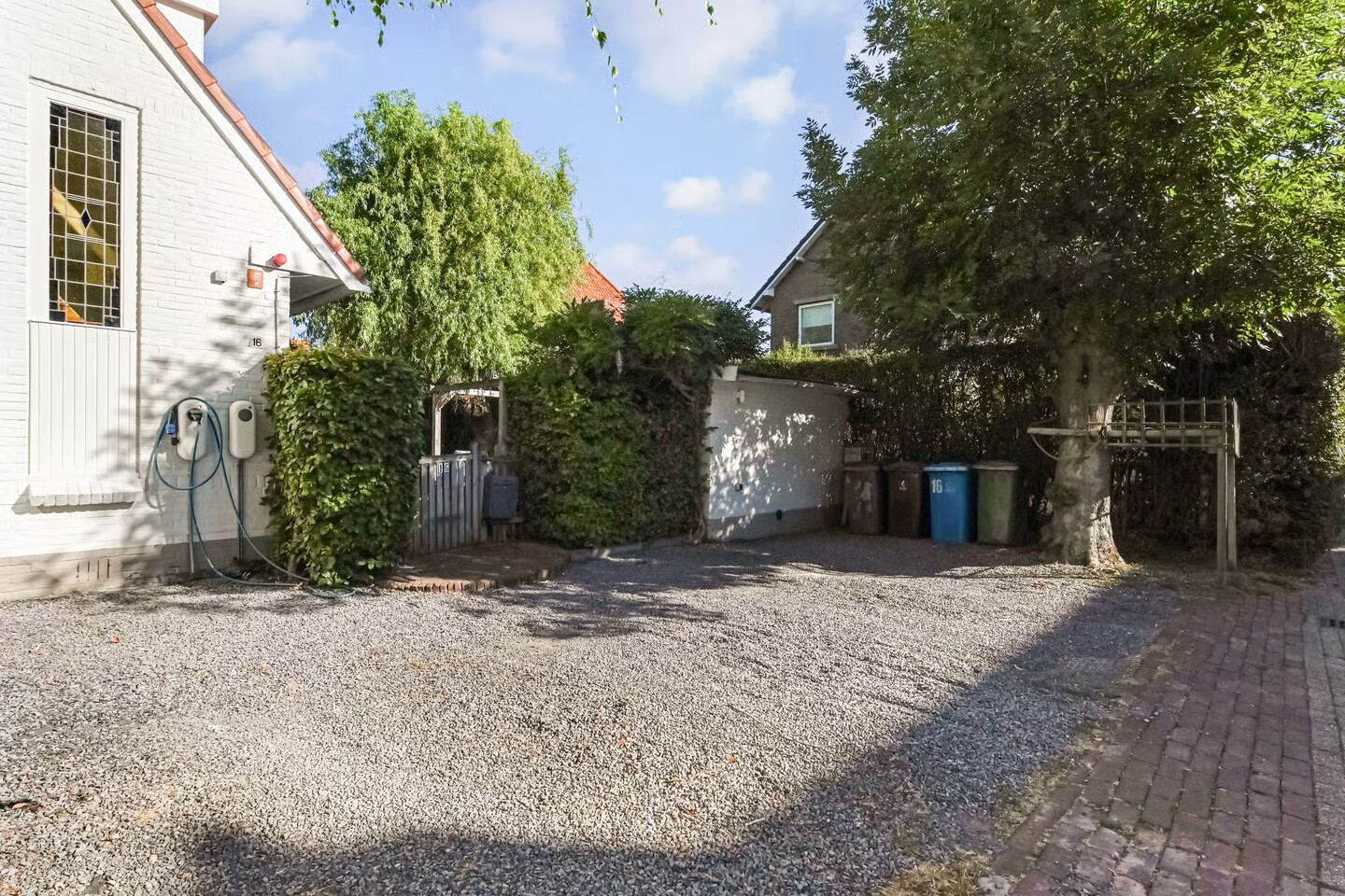 Twee-onder-één-kap te koop: Lindelaan 16, Leidschendam