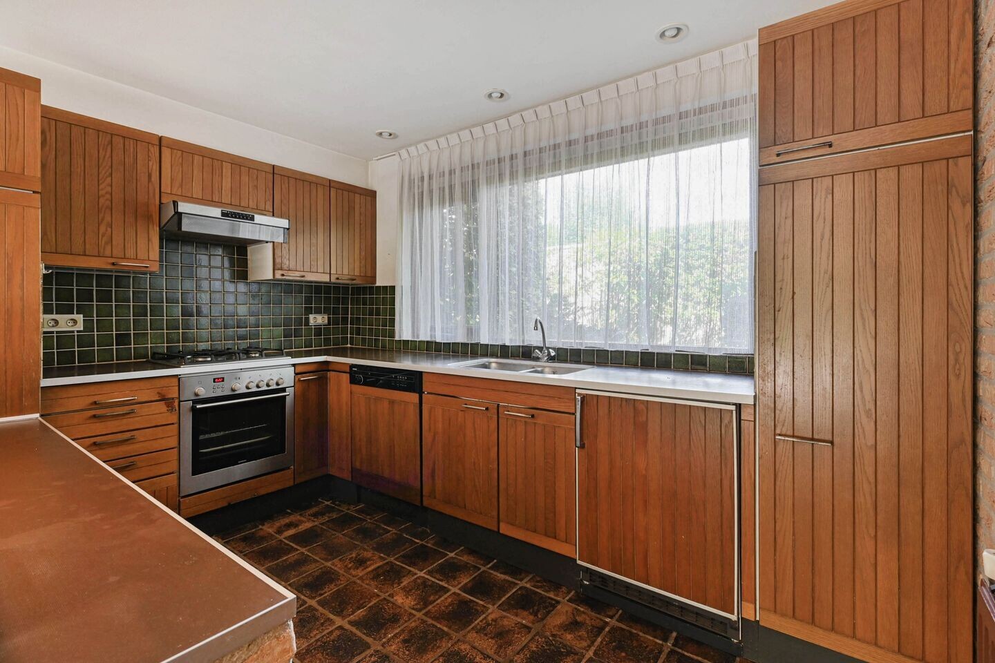 Tussenwoning te koop: Virulylaan 9, Leidschendam