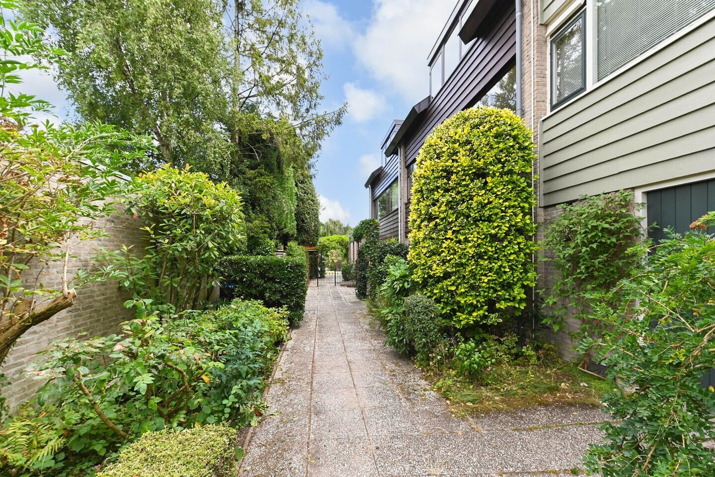 Tussenwoning te koop: Virulylaan 9, Leidschendam