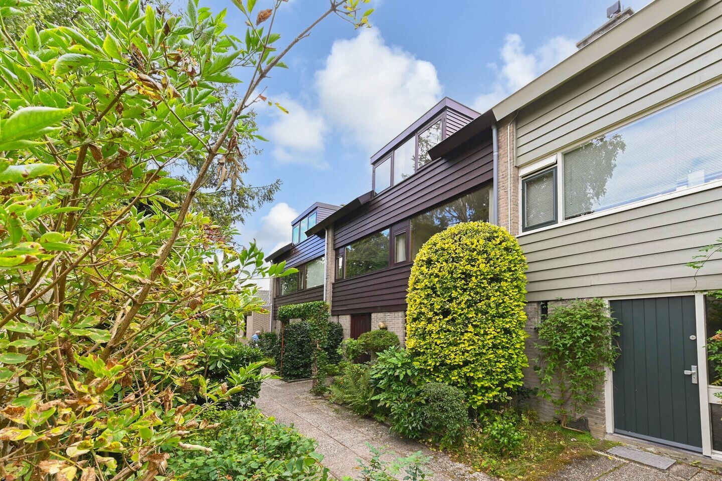 Tussenwoning te koop: Virulylaan 9, Leidschendam