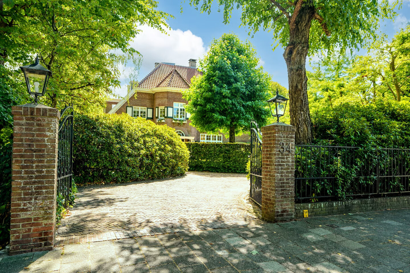 Vrijstaande woning te koop: Oosteinde 34, Voorburg