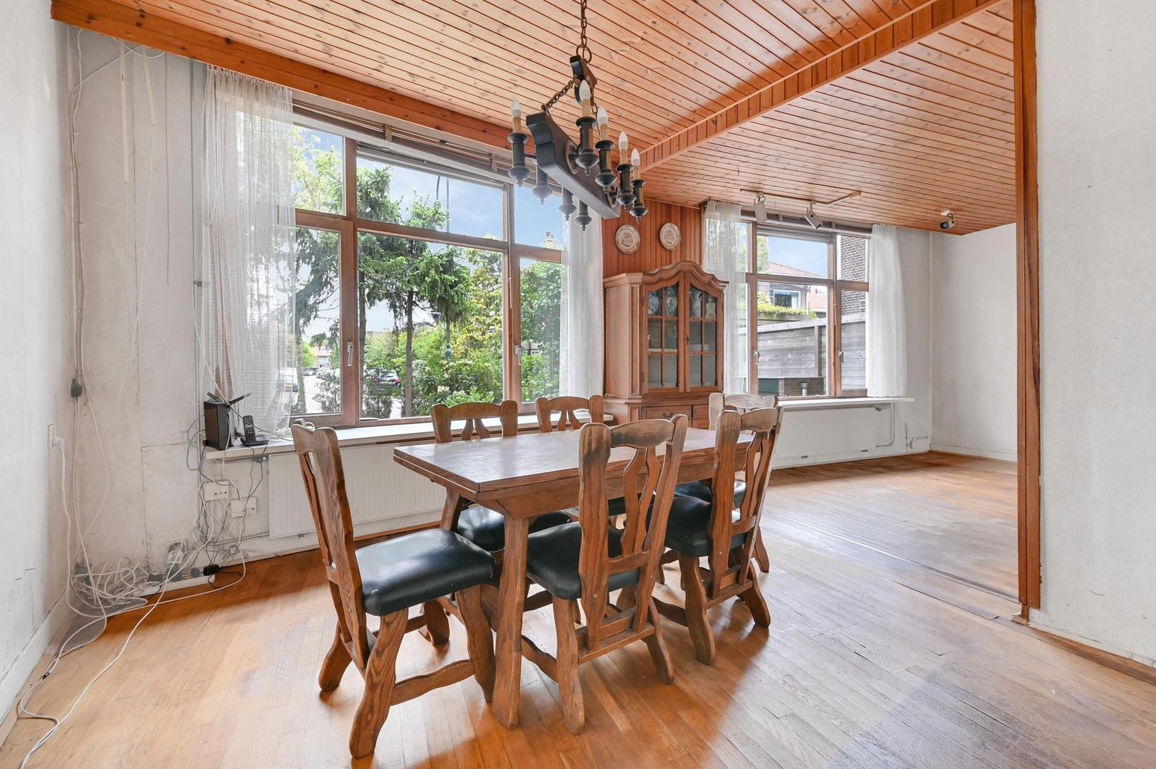 Tussenwoning te koop: Laan van Sevenstar 10, Voorburg