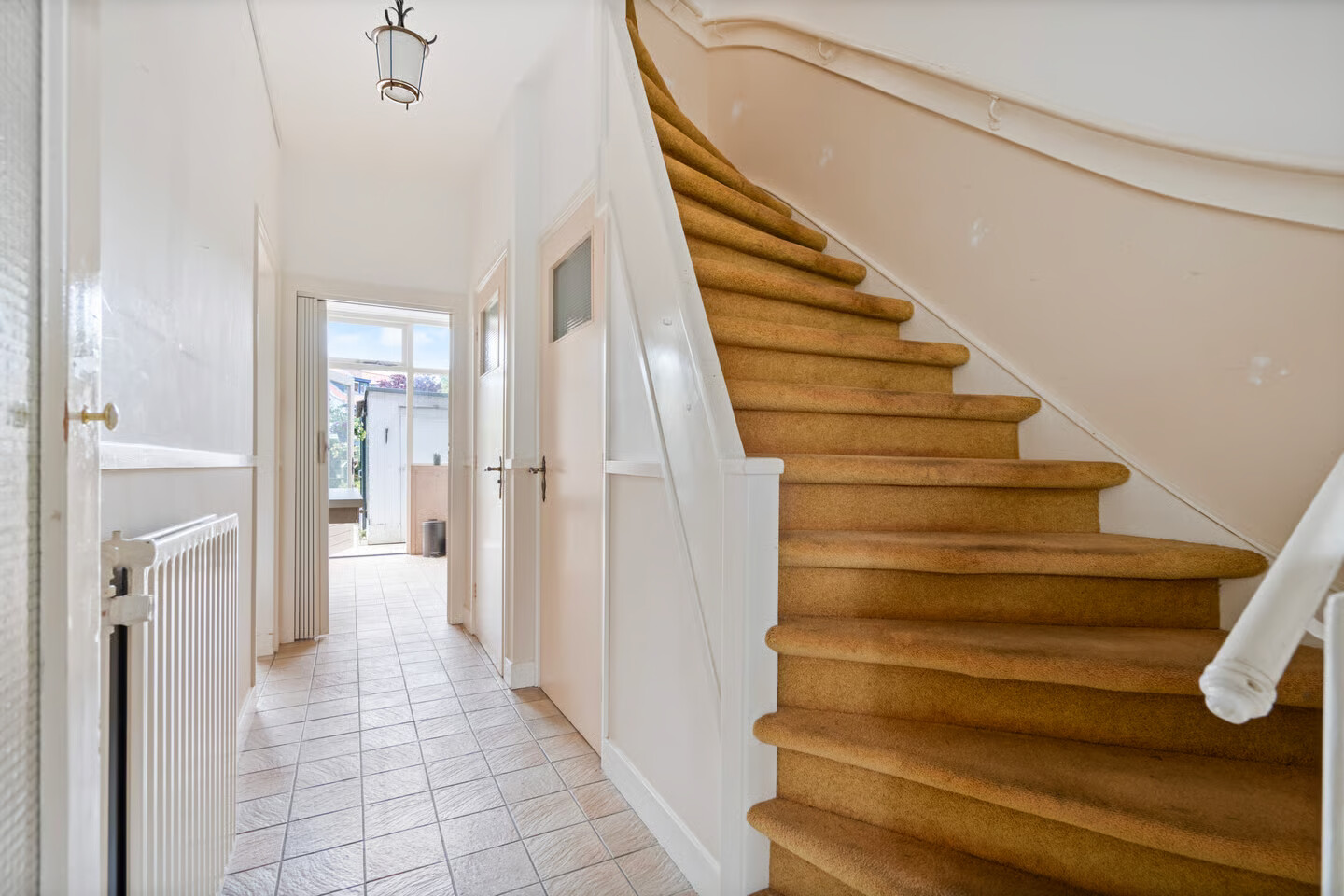 Tussenwoning te koop: Laan van Sevenstar 6, Voorburg
