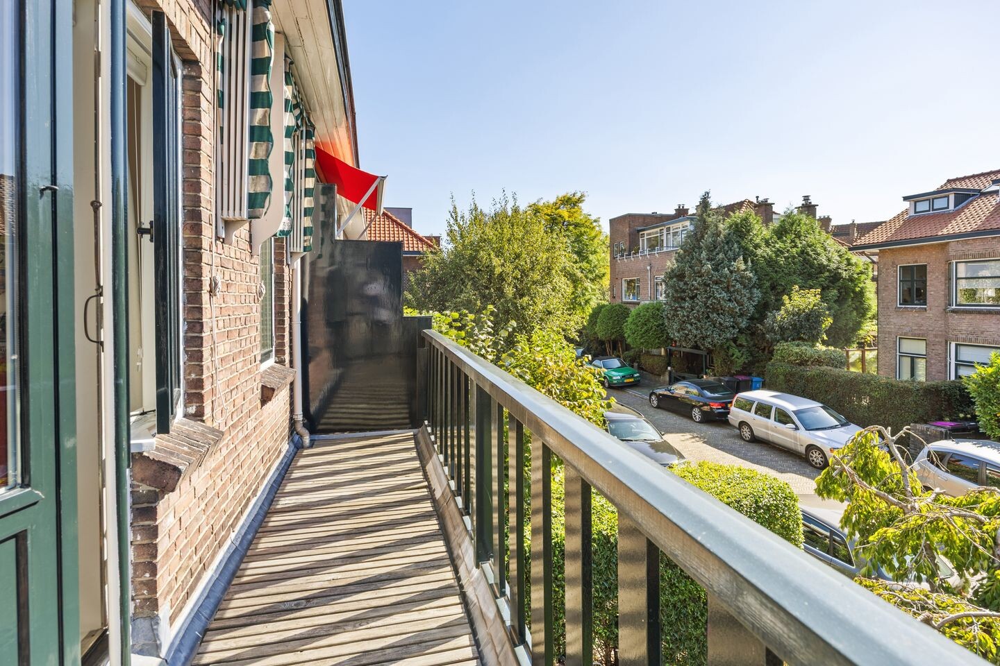 Tussenwoning te koop: Oosterloostraat 17, Voorburg
