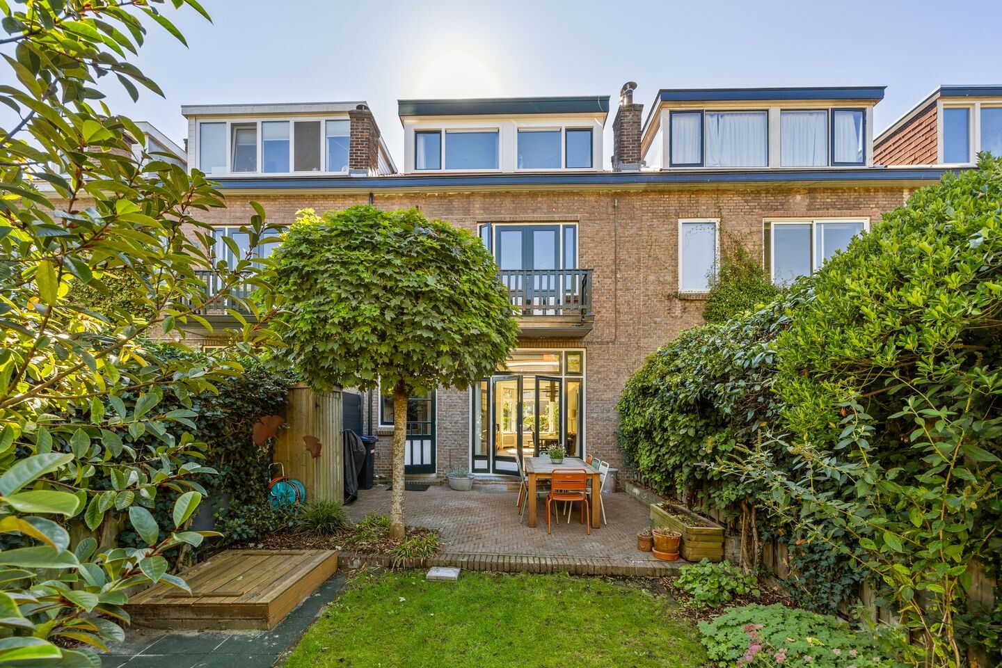 Tussenwoning te koop: Oosterloostraat 17, Voorburg