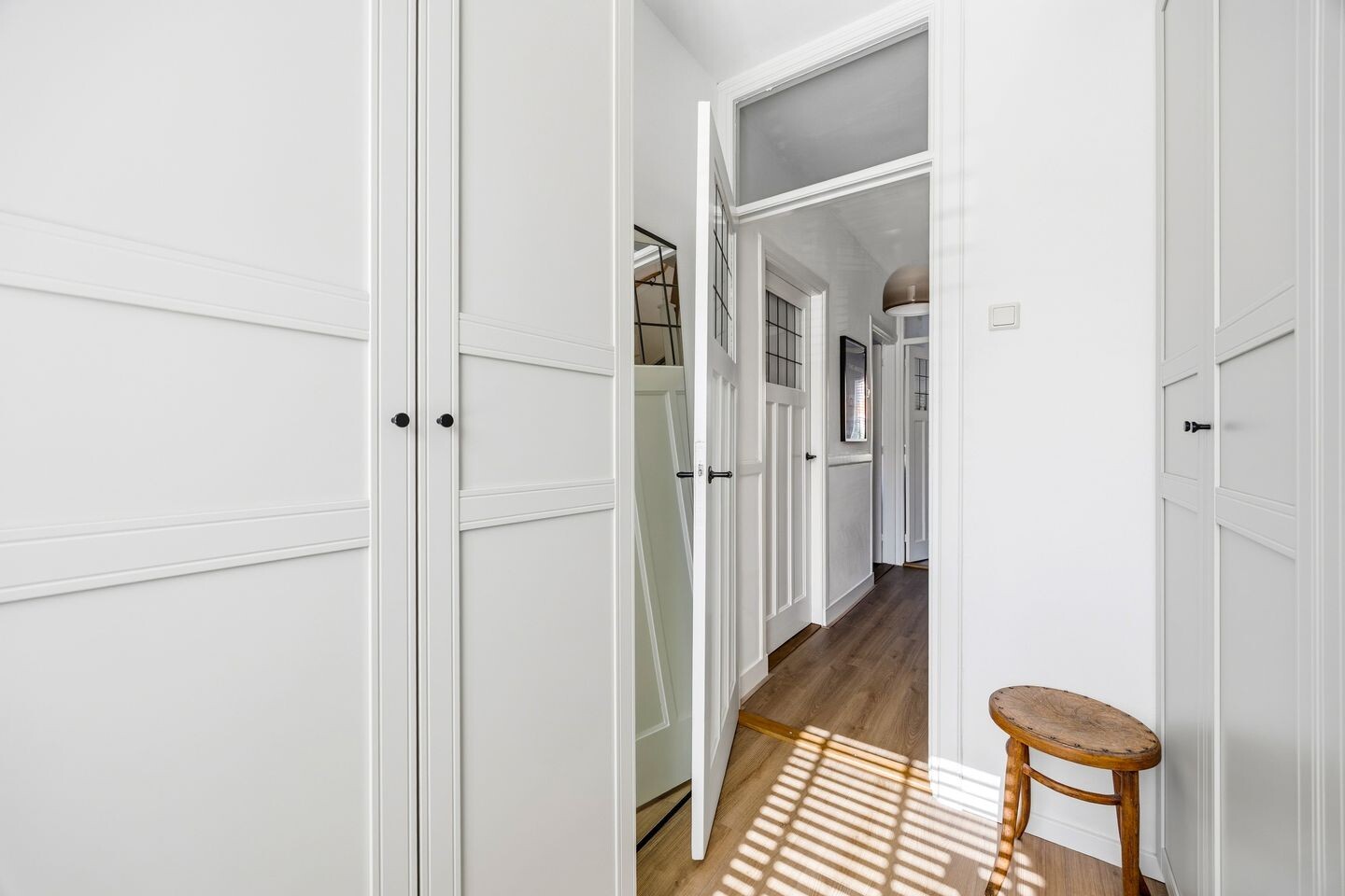 Tussenwoning te koop: Oosterloostraat 17, Voorburg