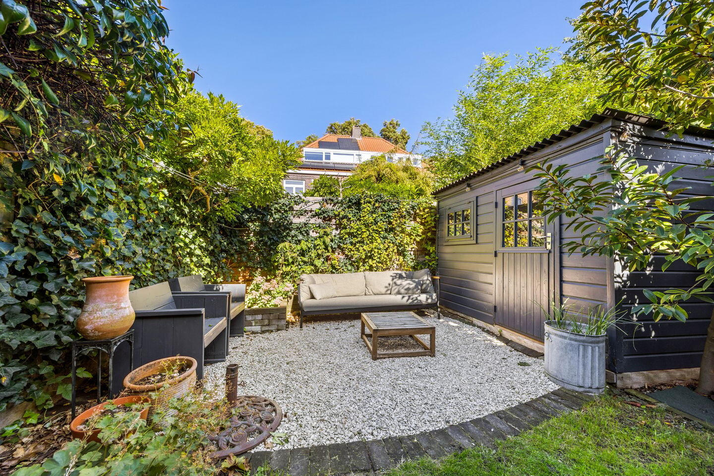 Tussenwoning te koop: Oosterloostraat 17, Voorburg