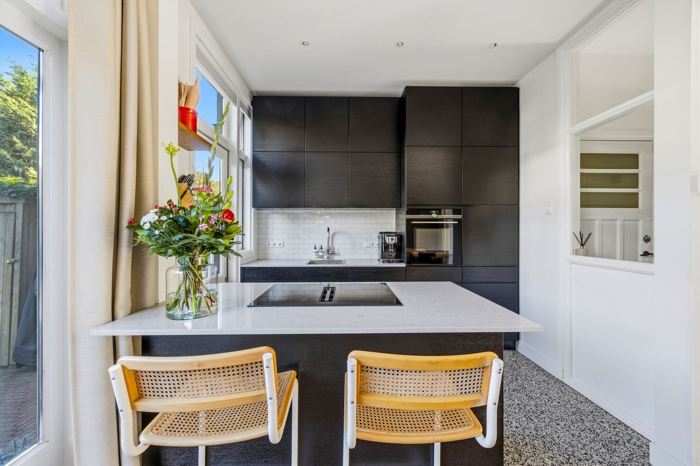 Tussenwoning te koop: Oosterloostraat 17, Voorburg