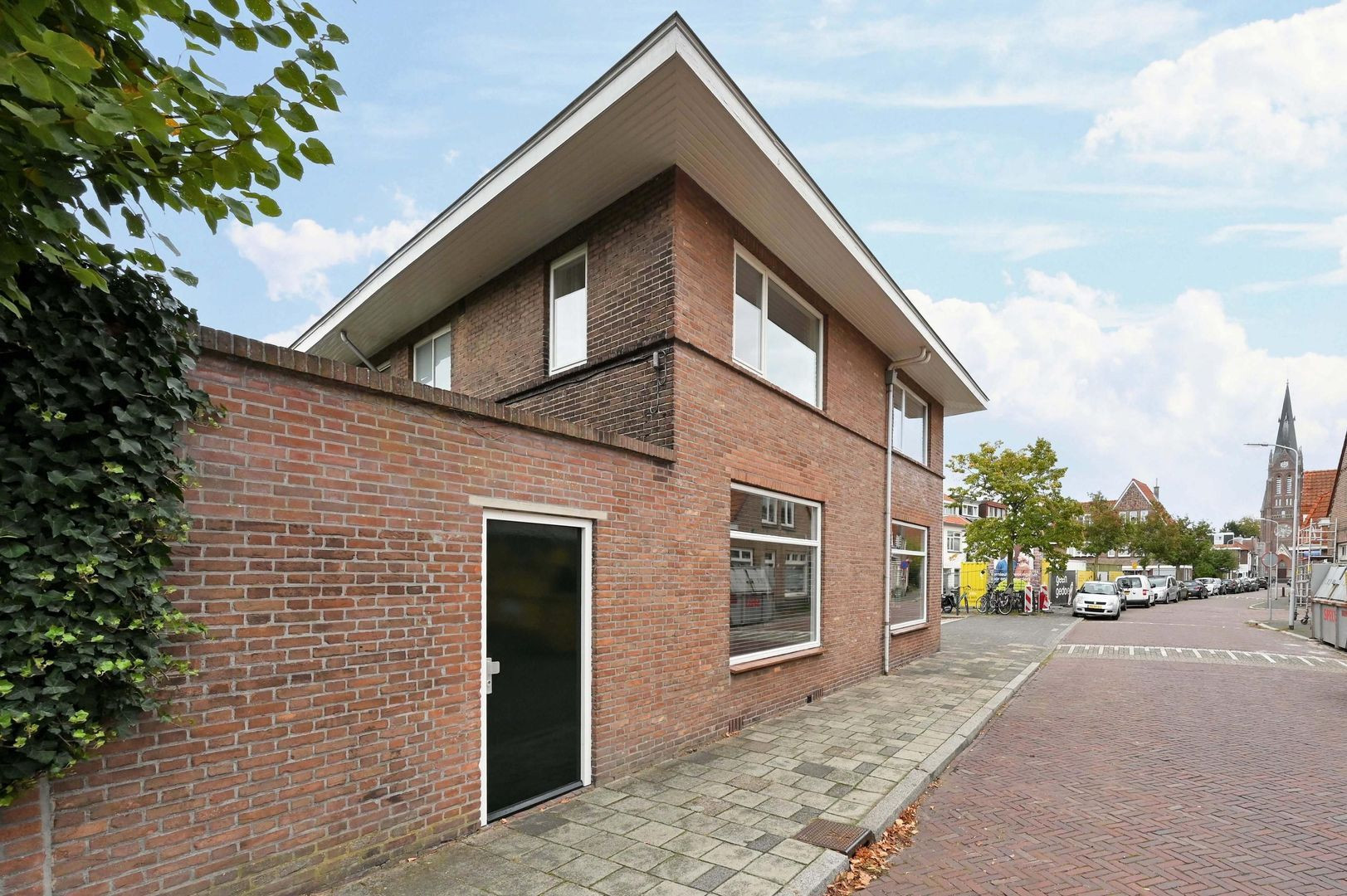Hoekwoning te koop: Sophiastraat 1, Voorburg