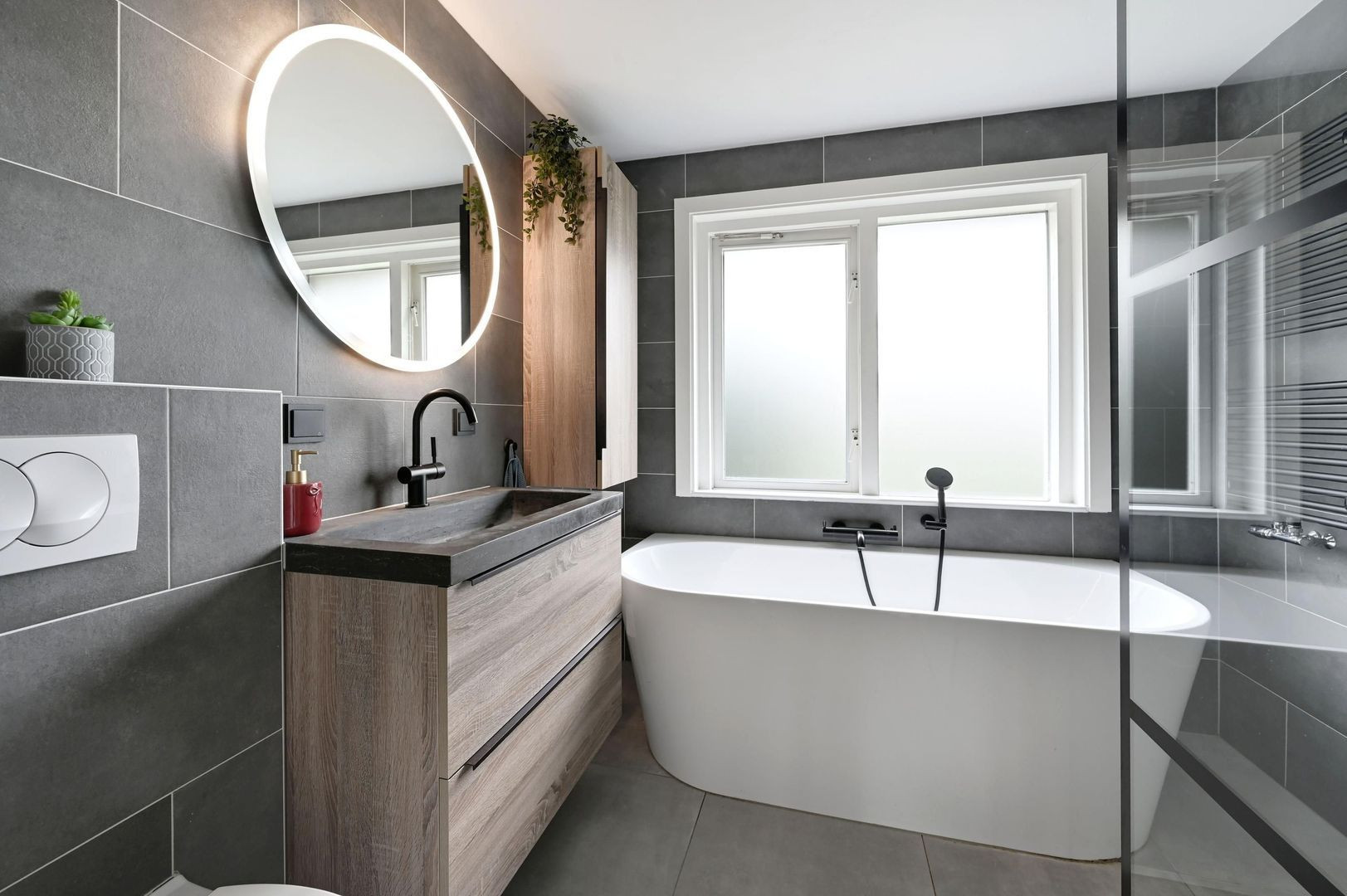 Hoekwoning te koop: Sophiastraat 1, Voorburg