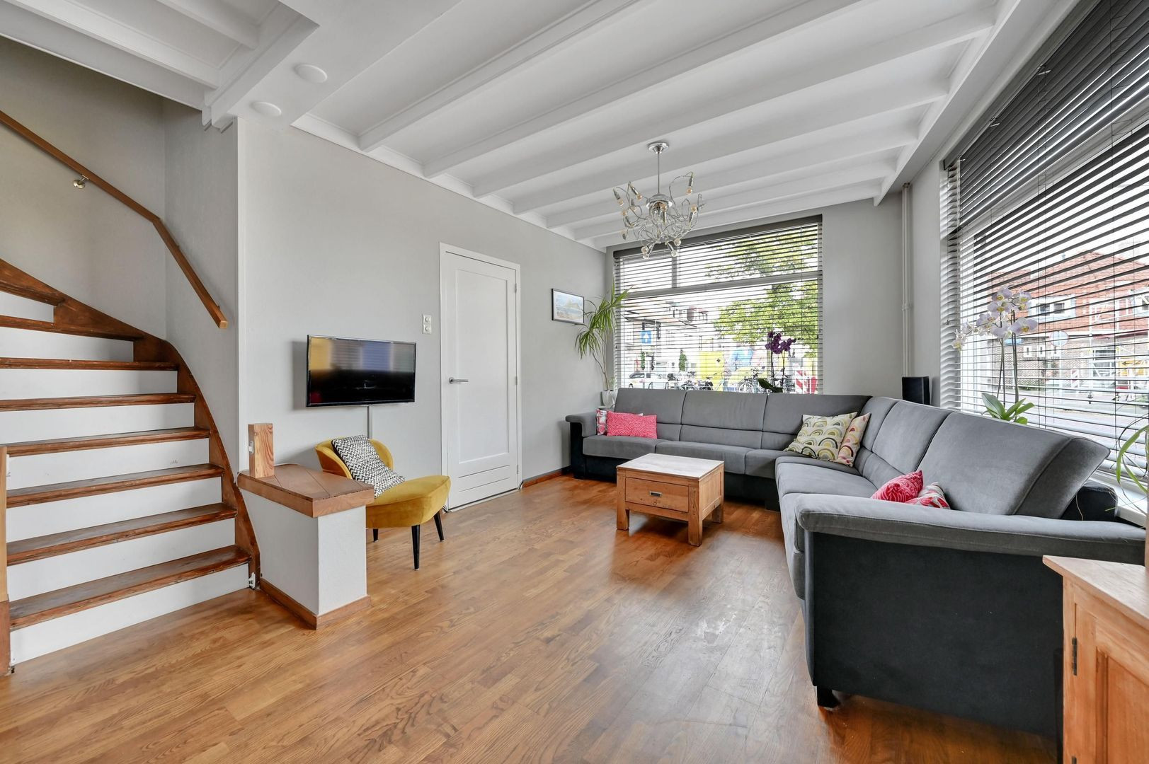 Hoekwoning te koop: Sophiastraat 1, Voorburg