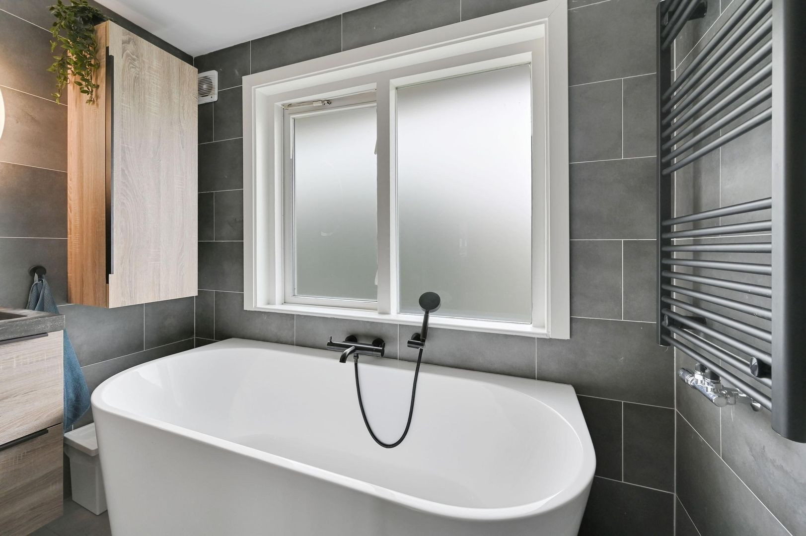 Hoekwoning te koop: Sophiastraat 1, Voorburg
