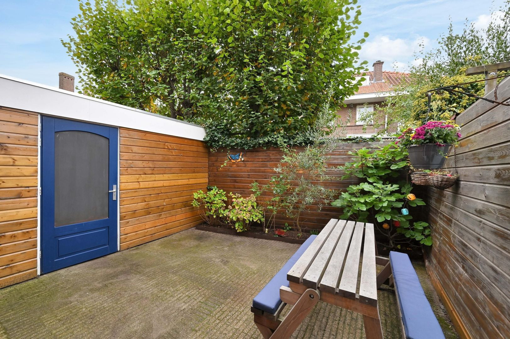 Hoekwoning te koop: Sophiastraat 1, Voorburg