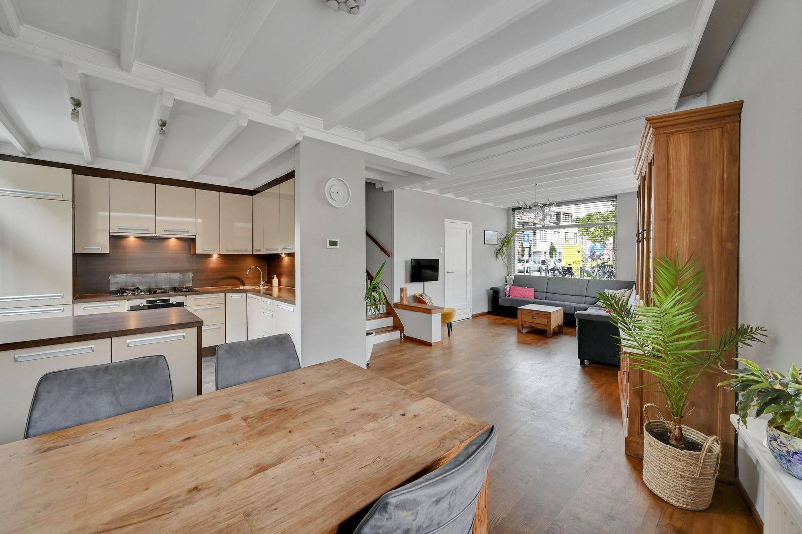 Hoekwoning te koop: Sophiastraat 1, Voorburg