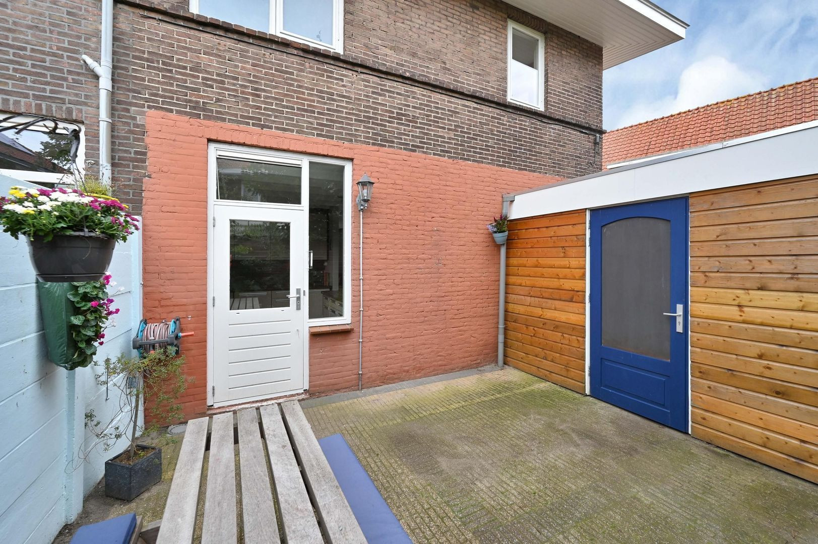Hoekwoning te koop: Sophiastraat 1, Voorburg