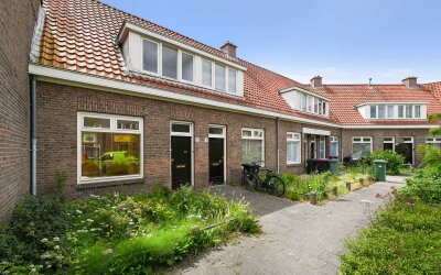 Emmastraat 15
