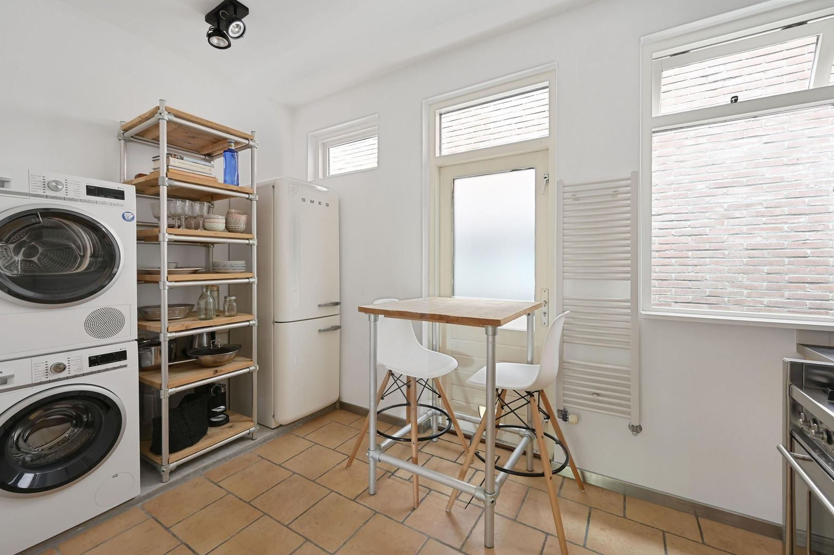 Tussenwoning te koop: Loolaan 11, Voorburg