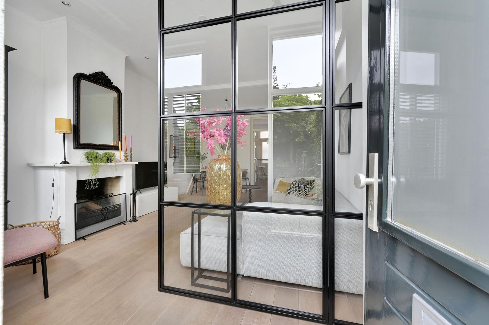 Tussenwoning te koop: Loolaan 11, Voorburg
