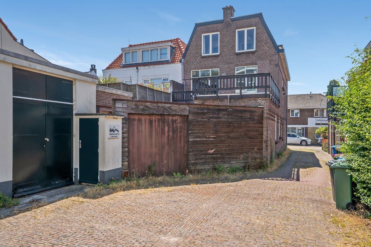 Twee-onder-één-kap te koop: Loolaan 21C, Voorburg
