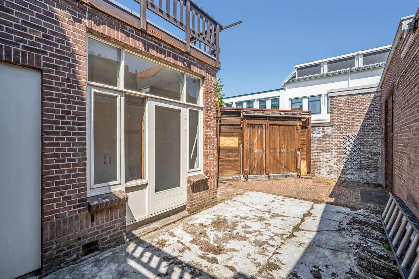 Twee-onder-één-kap te koop: Loolaan 21C, Voorburg