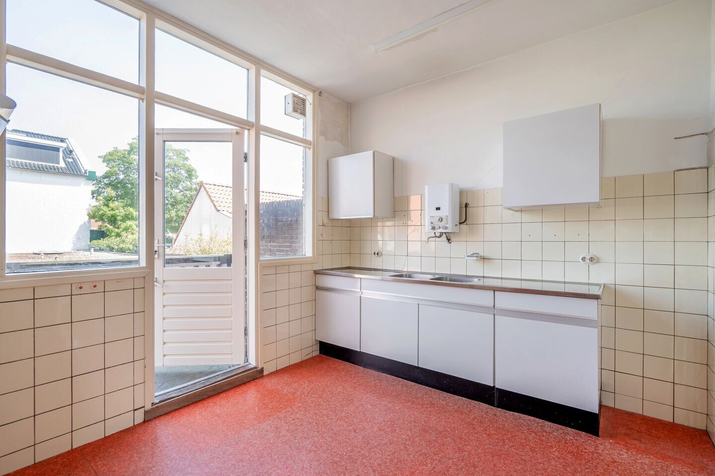 Twee-onder-één-kap te koop: Loolaan 21C, Voorburg