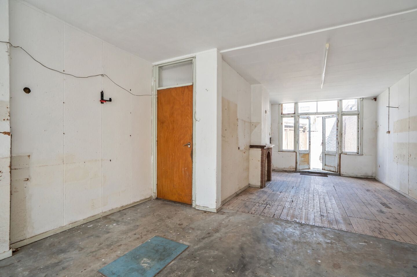 Twee-onder-één-kap te koop: Loolaan 21C, Voorburg