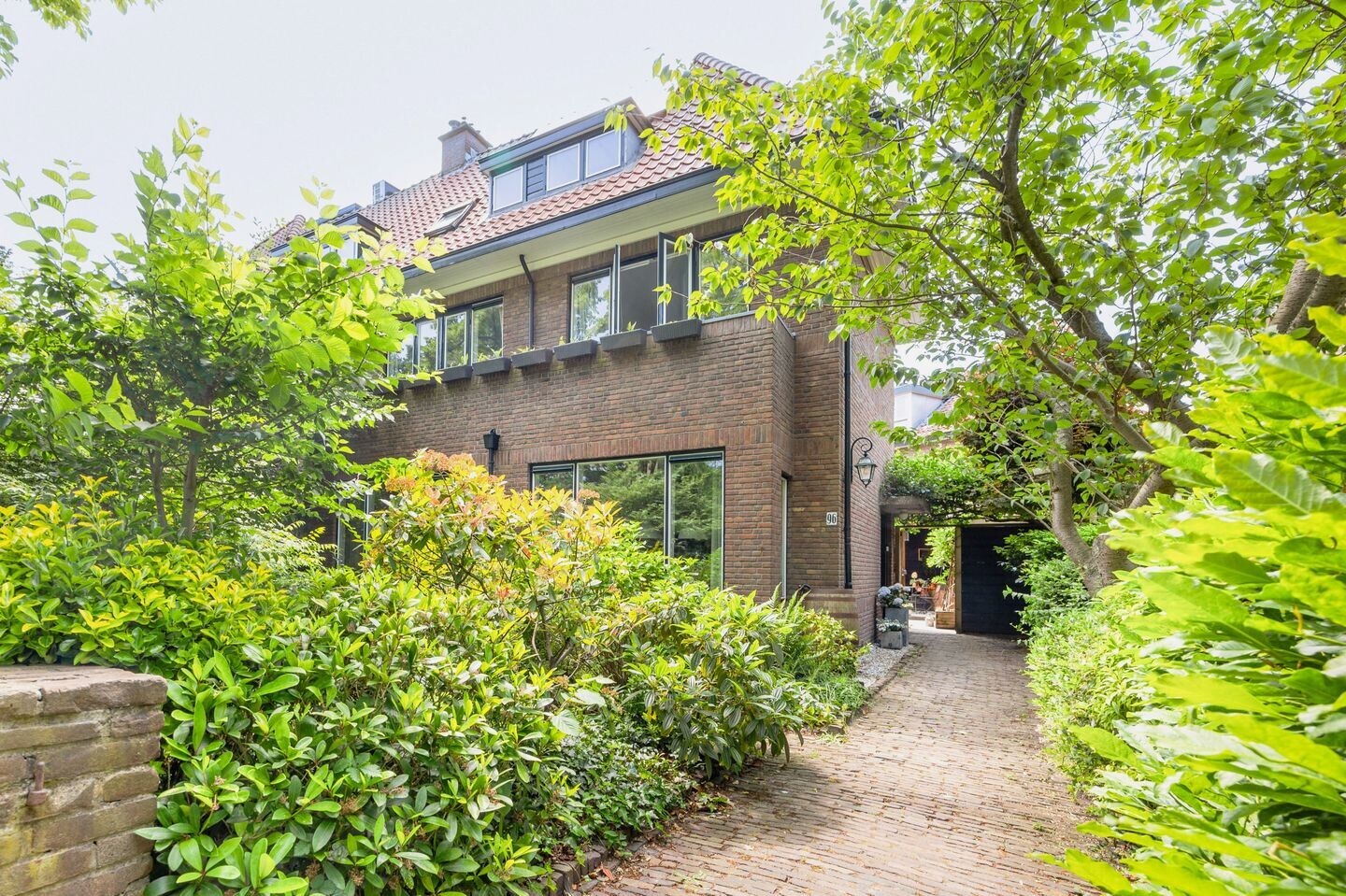 Tussenwoning te koop: Loolaan 96, Voorburg