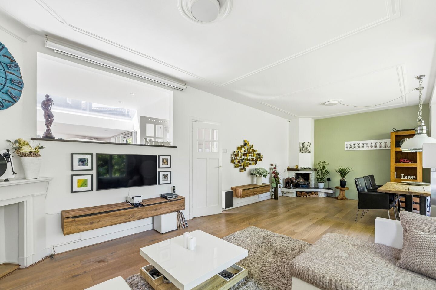 Tussenwoning te koop: Loolaan 96, Voorburg