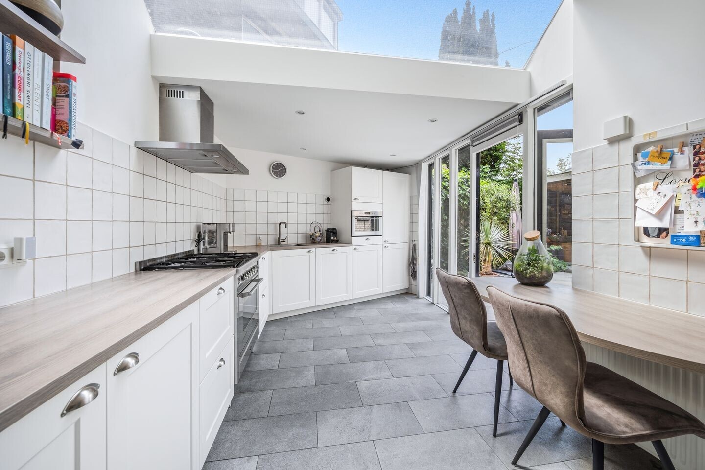 Tussenwoning te koop: Loolaan 96, Voorburg